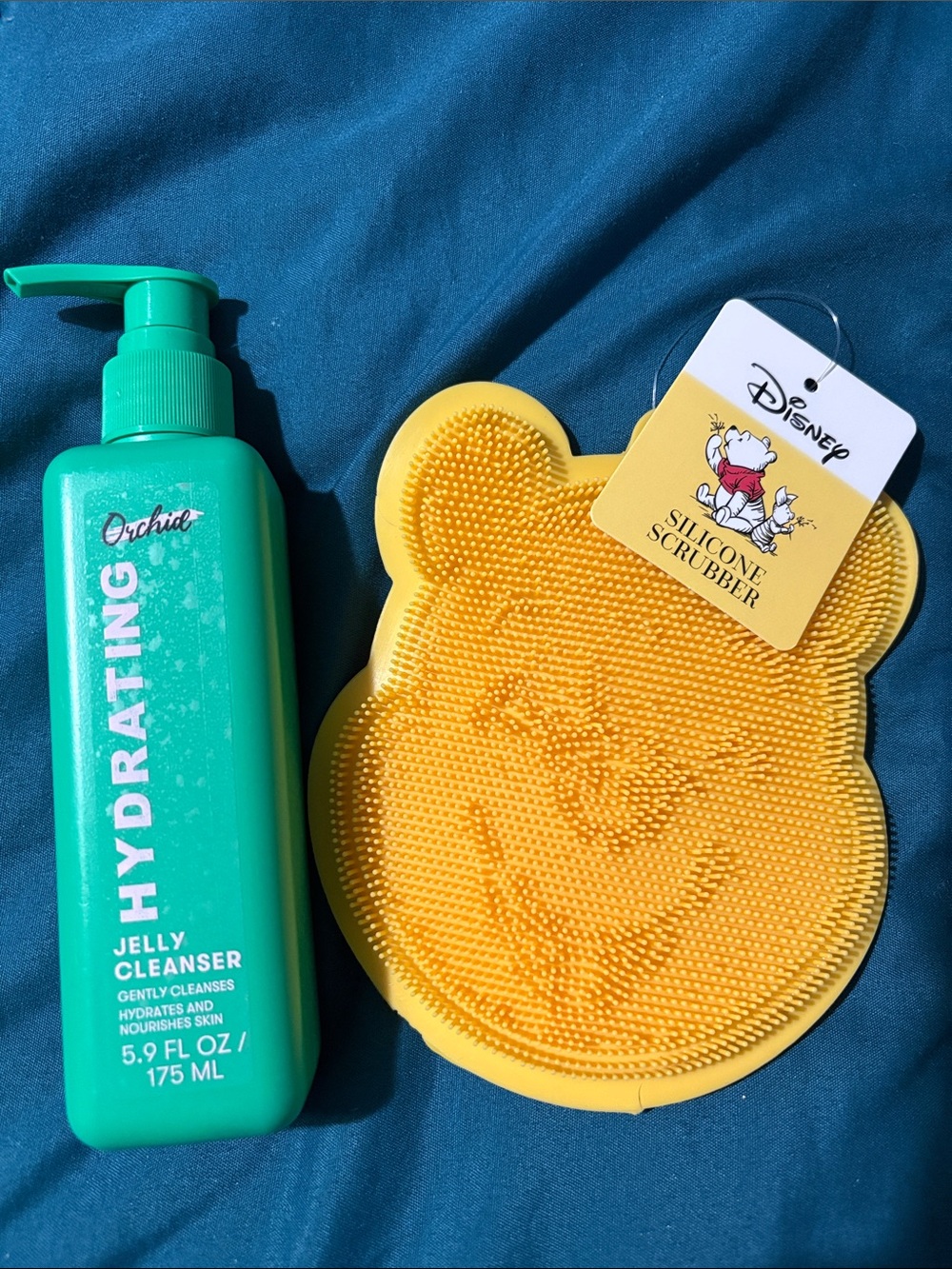 Orchid Jelly Cleanser +FREE Disney Yellow Silicone Winnie the Pooh Face Scrubber